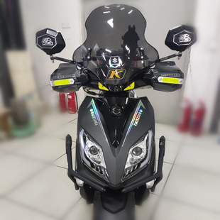 摩托车贴花反光车身贴纸 UY125车头拉花防水改装 适用于铃木US