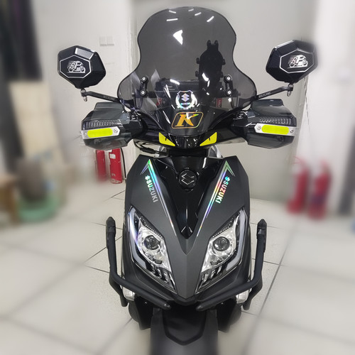 适用于铃木UY125车头拉花贴纸