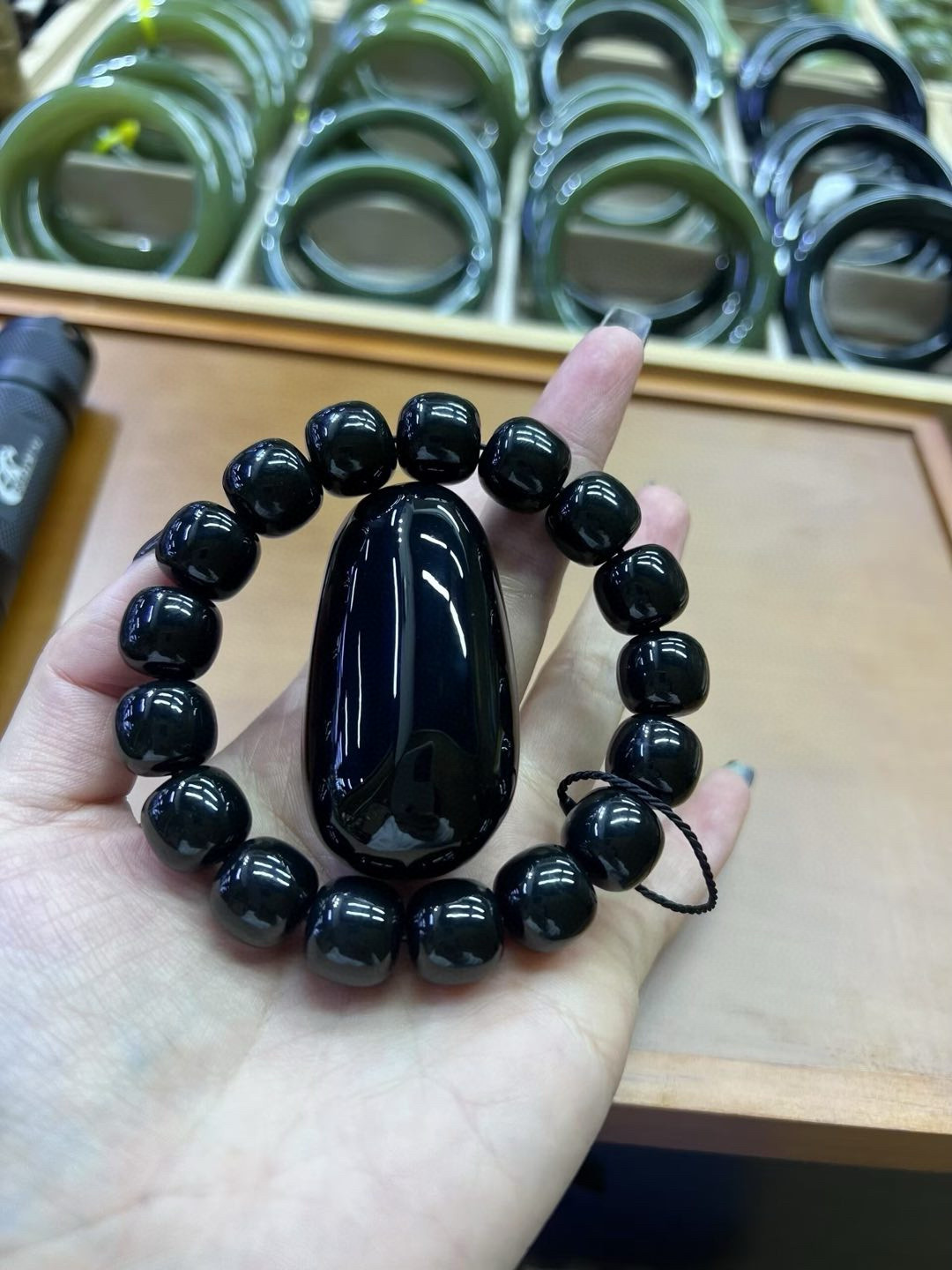 和田玉东北透闪石玉河磨玉墨玉手串手链1213厂家直销定制定做正品