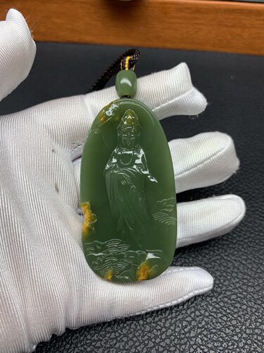 天然和田玉东北籽料析木河磨玉观音吊坠挂坠51克厂家直销定制定做