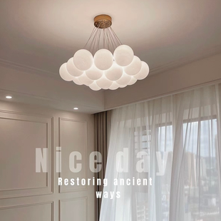 法式 月球泡泡客厅吊灯网红轻奢儿童房云朵灯高级感主卧室魔豆吊灯