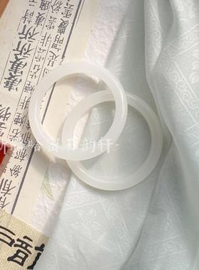 晴水和田玉手镯平替天然阿富汗玉青白玉羊脂白少女圆条新中式轻奢