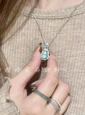 翡翠葫芦吊坠项链绿色天然玉石