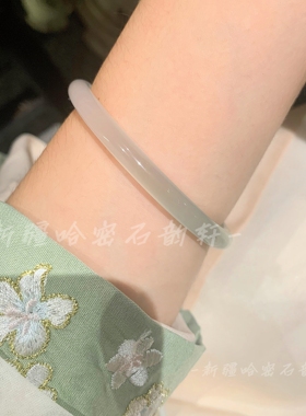 远山黛天然冰种玛瑙美人条圆条正宽油青绿玉髓手镯半山半水珠宝