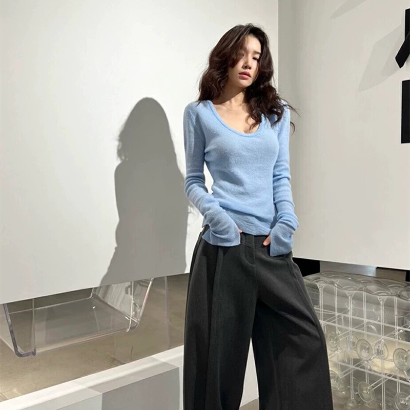 蓝色u领长袖针织衫女春秋内搭