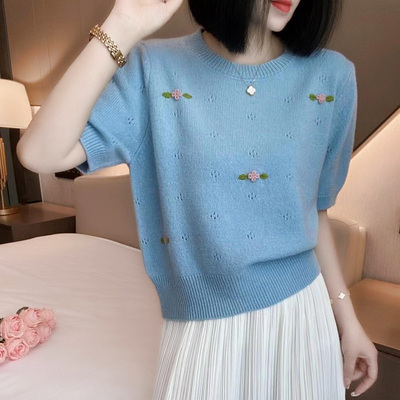 小花朵刺绣短袖冰丝针织衫