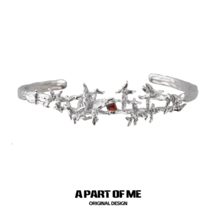 原创蝴蝶笼手镯高级感小众设计锆石手环2024新款