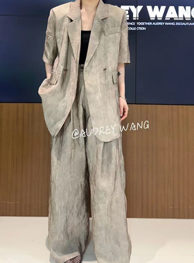 AW新款长款气质吊带连衣裙2024夏季高级感大露背扎染短袖西服女