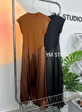 YM修身缎面拼接2023夏季原创小众短袖连衣裙百搭女新款黑色甜美