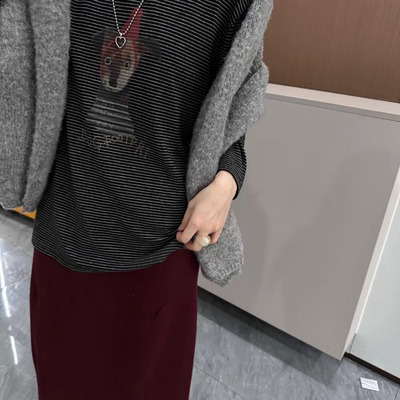 特价福利不退换 One25938条纹显瘦卡通印花打底衫T恤上衣