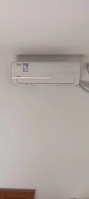 美的(Midea)1.5匹新一级壁挂式冷静星KFR-35GW/BP3DN8Y-PH200(1)
