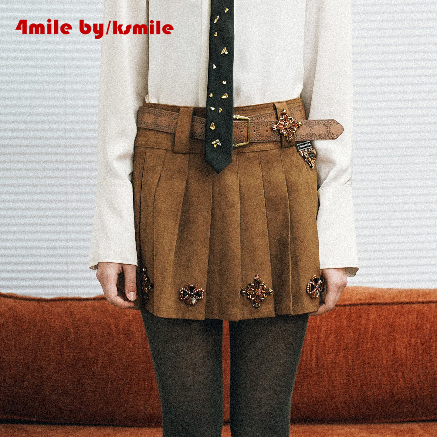 4MILE BY KSMILE | 浮金叠浪复古腰带绒面珠花半裙A字秋冬百褶裙