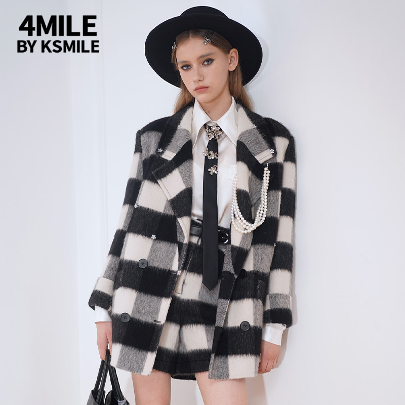 4MILE by KSMILE 冬季新品 黑白格纹绵羊毛珍珠怀链短大衣短裤