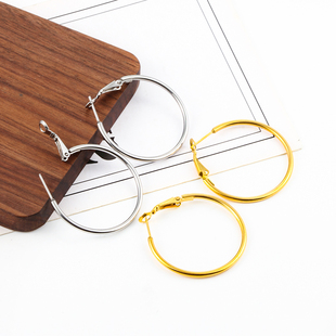 抛光钛钢圆环耳钉高级感耳饰潮流时尚轻奢女生装饰防过敏气质配饰