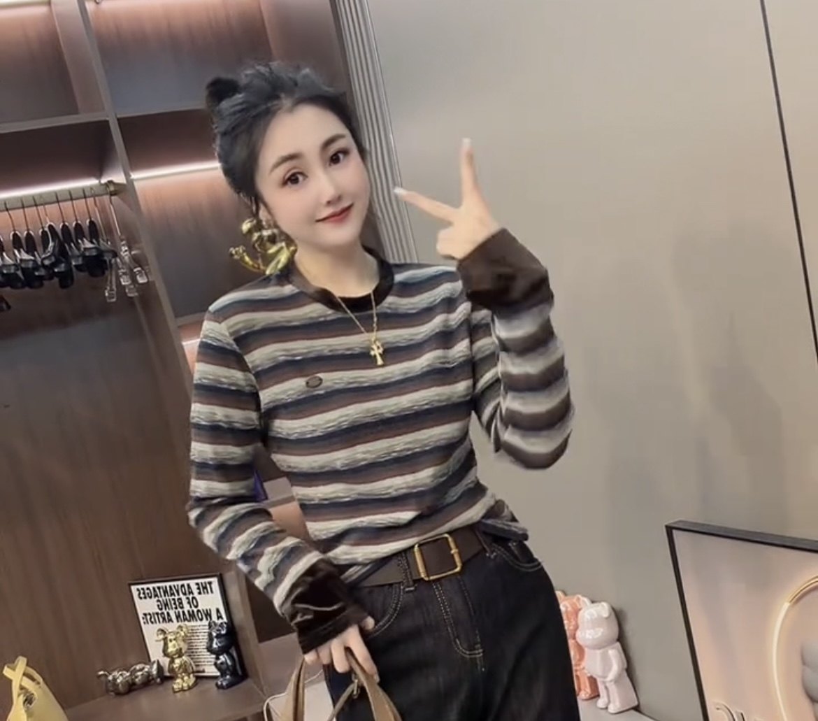 欧洲站2025冬季新款拼接贴布条纹t恤女时尚洋气百搭长袖套头上衣