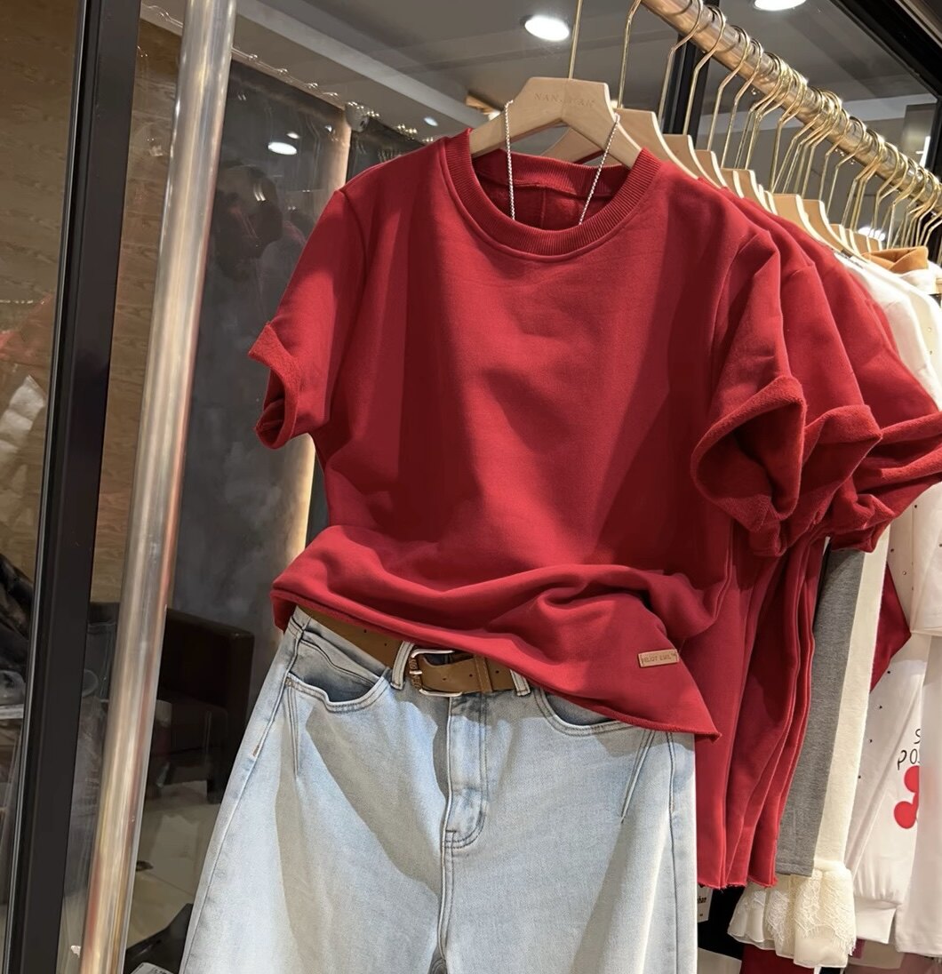 欧洲站2025冬季新款拼接贴标红色短袖t恤女时尚洋气百搭套头上衣