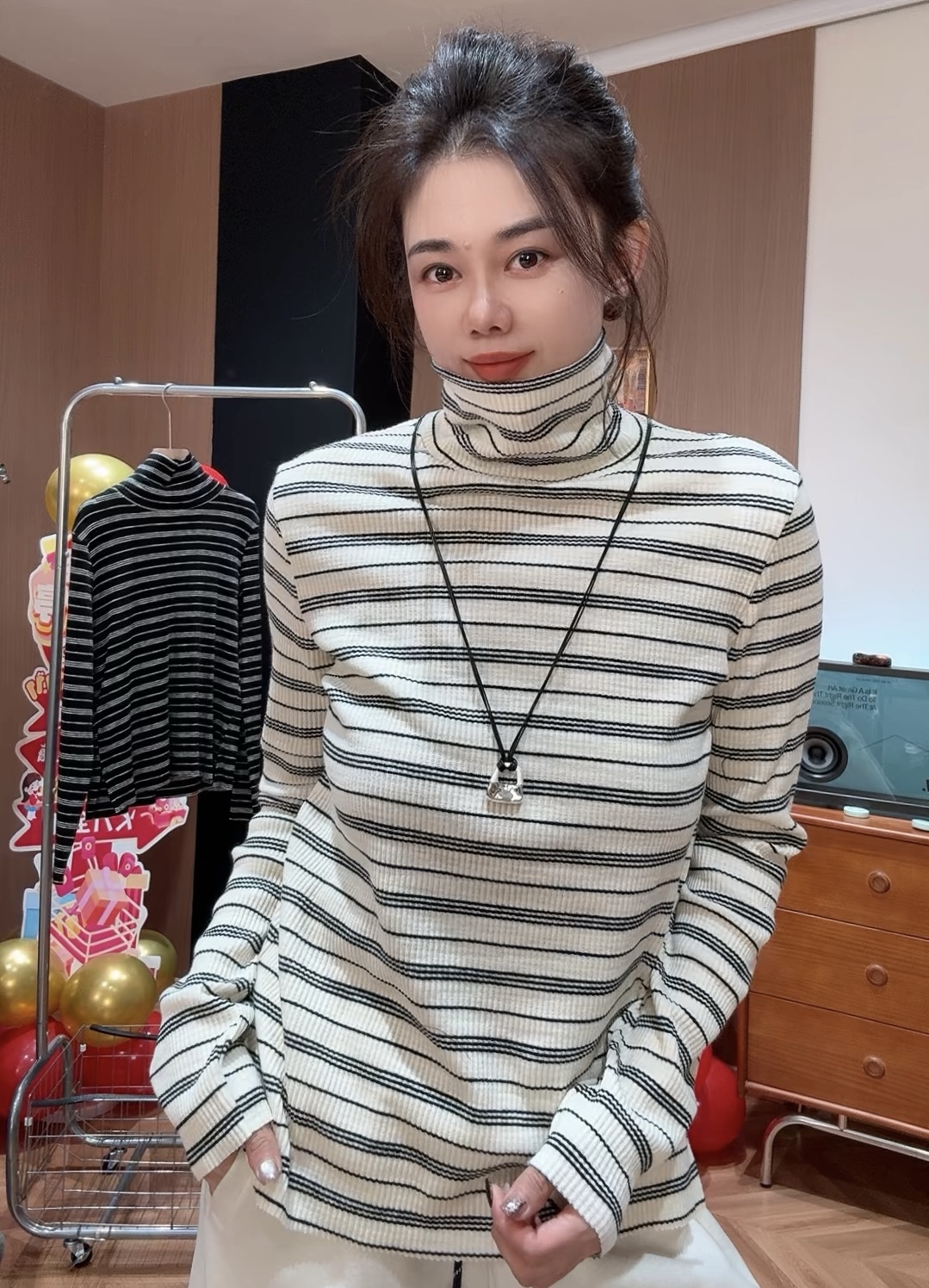 欧洲站2025冬季新款拼接高领条纹长袖t恤女时尚洋气百搭套头上衣