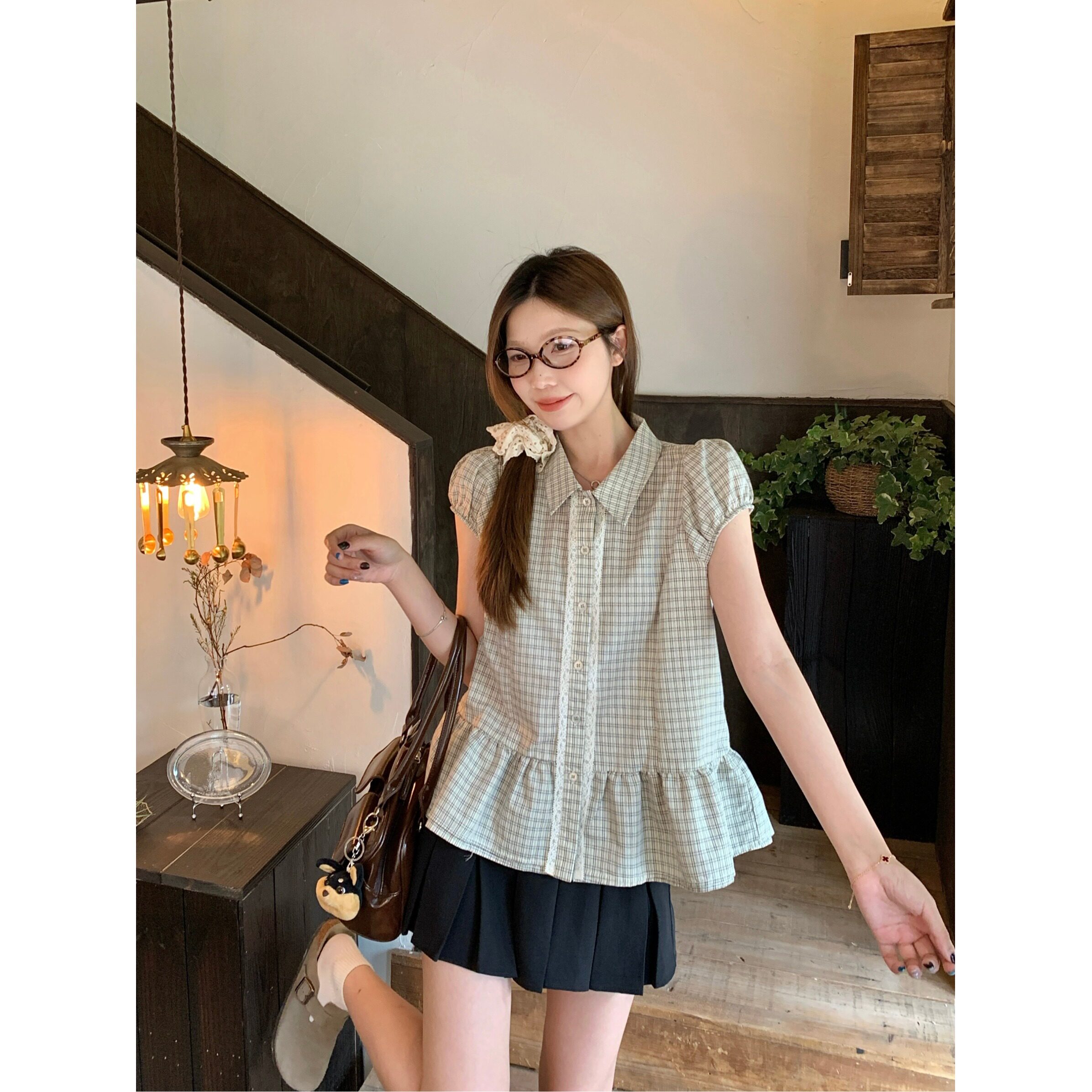 大码胖mm韩系简约复古蕾丝拼接格子小衫女减龄时尚百搭泡泡袖上衣