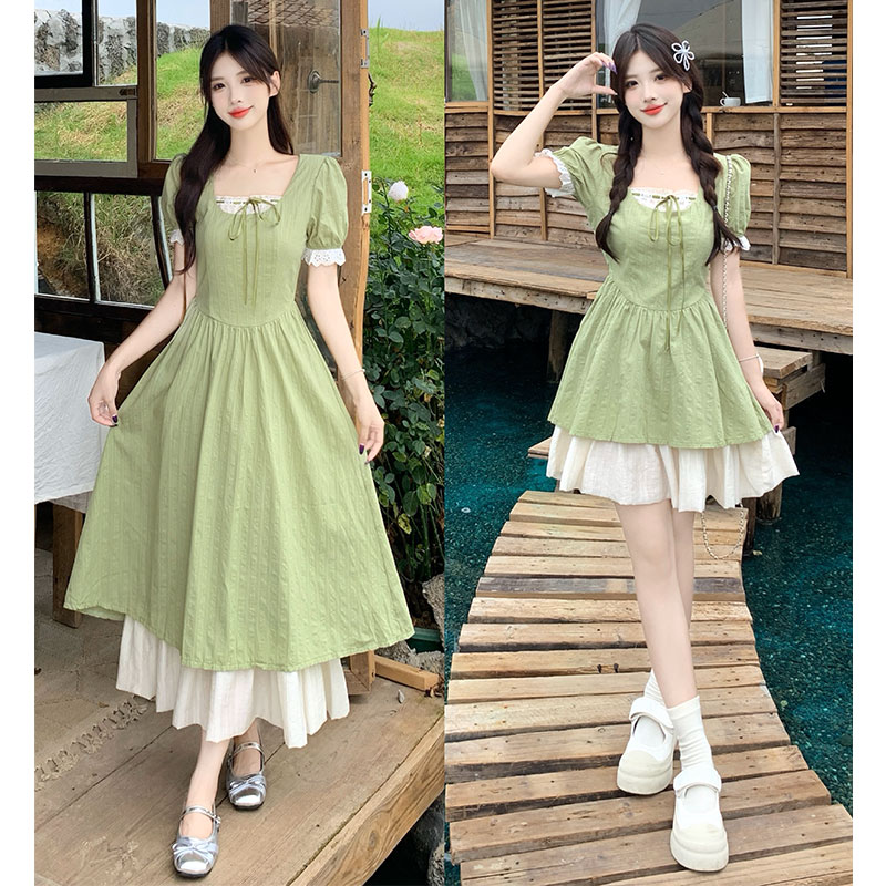 新势力时尚女装 小清新撞色方领肌理感连衣裙女显瘦双层裙摆A字裙
