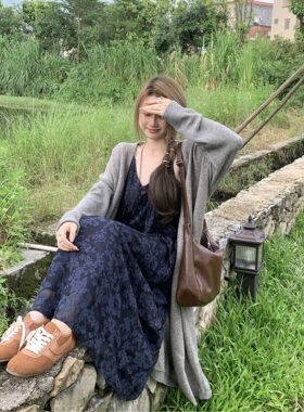 胖mm茶歇法式气质v领提花吊带连衣裙女宽松慵懒风外套大衣两件套