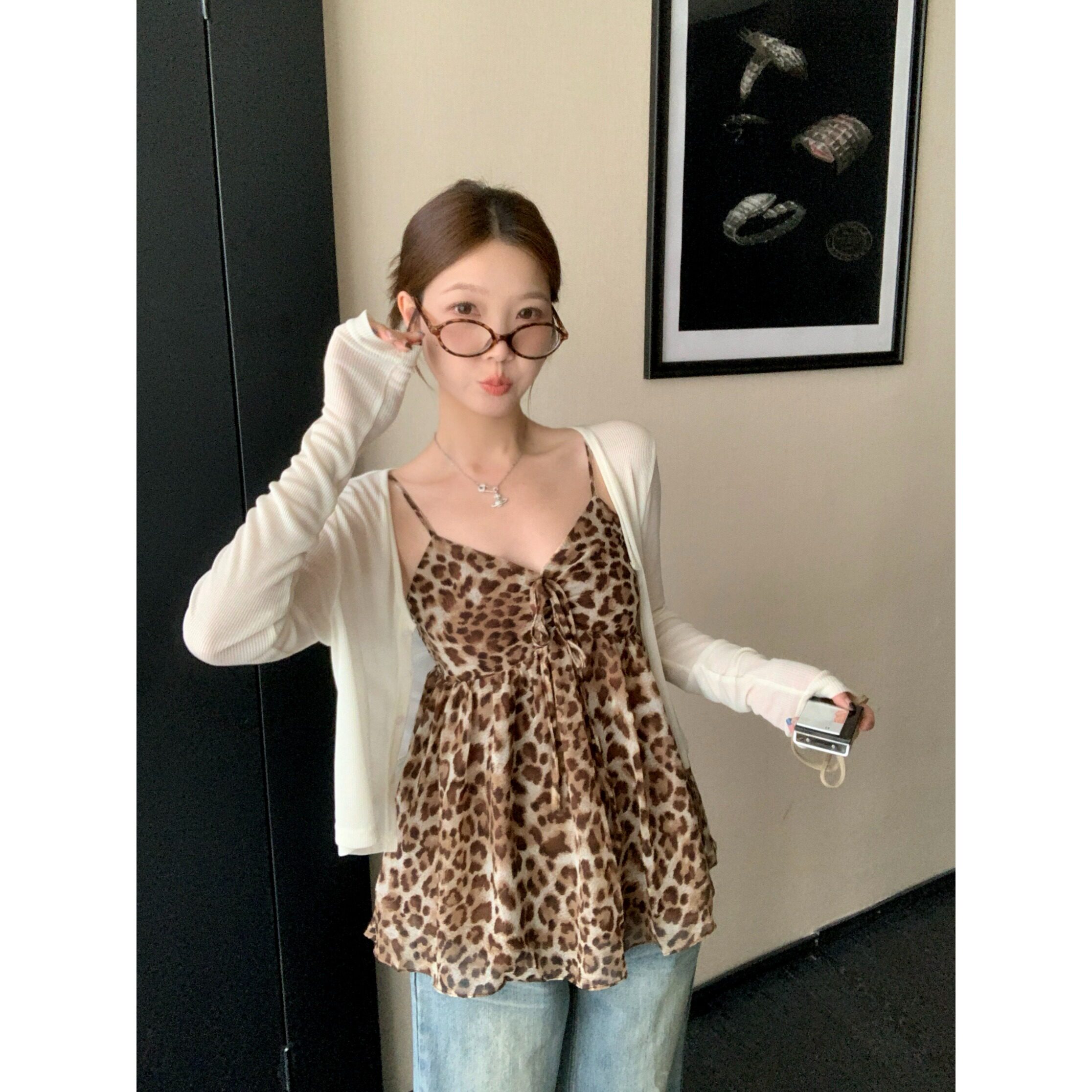 大码胖mm性感豹纹V领吊带背心女藏肉百搭防晒开衫时髦辣妹两件套