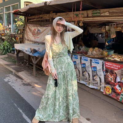 胖mm茶歇法式海边度假印花吊带连衣裙女春夏新款外搭开衫显瘦套装