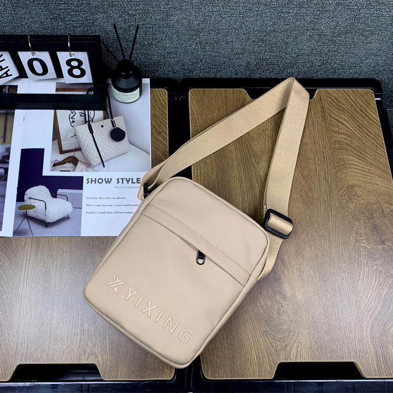 潮流时尚斜挎包男款高级感个性设计单肩包小方包高街休闲手机包包