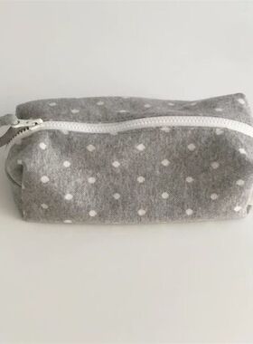 nuaname笔袋高颜值大容量简约ins风女生韩国小众便携化妆包小型女