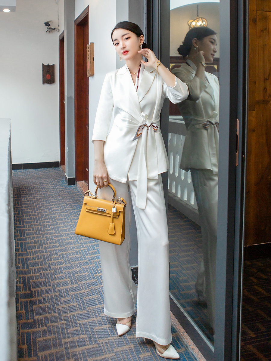 Zhang Nianen's custom-made appearance is the protagonist. Acetic acid suit jacket female autumn thin section white business suit president suit