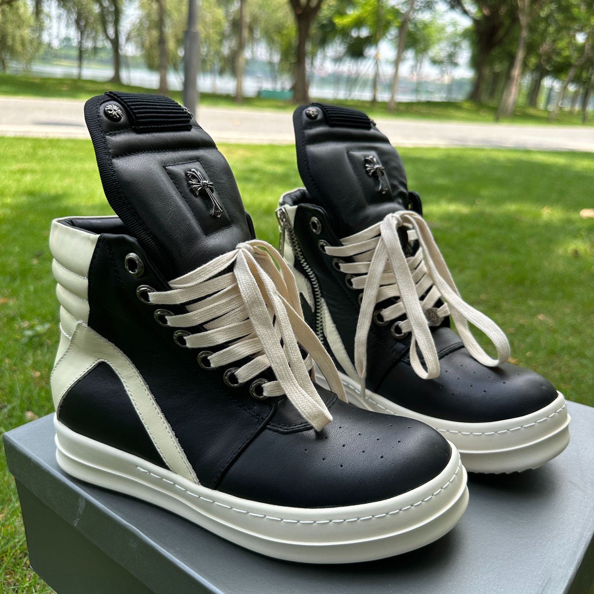 ro倒三角黑白真皮大码厚底高帮板鞋欧美暗黑情侣款短靴Rick Owens