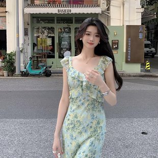 海边度假高级感沙滩长裙 法式 碎花吊带连衣裙子女夏季 2024新款 春装
