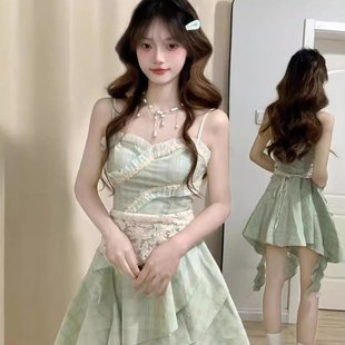 2025春季 吊带裙学生收腰显瘦不规则中长裙 新款 少女风甜美绿色无袖