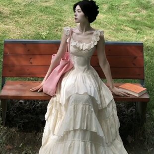 重工多裙摆连衣裙女白色海边度假长裙 花园轻舞度假长裙 法式
