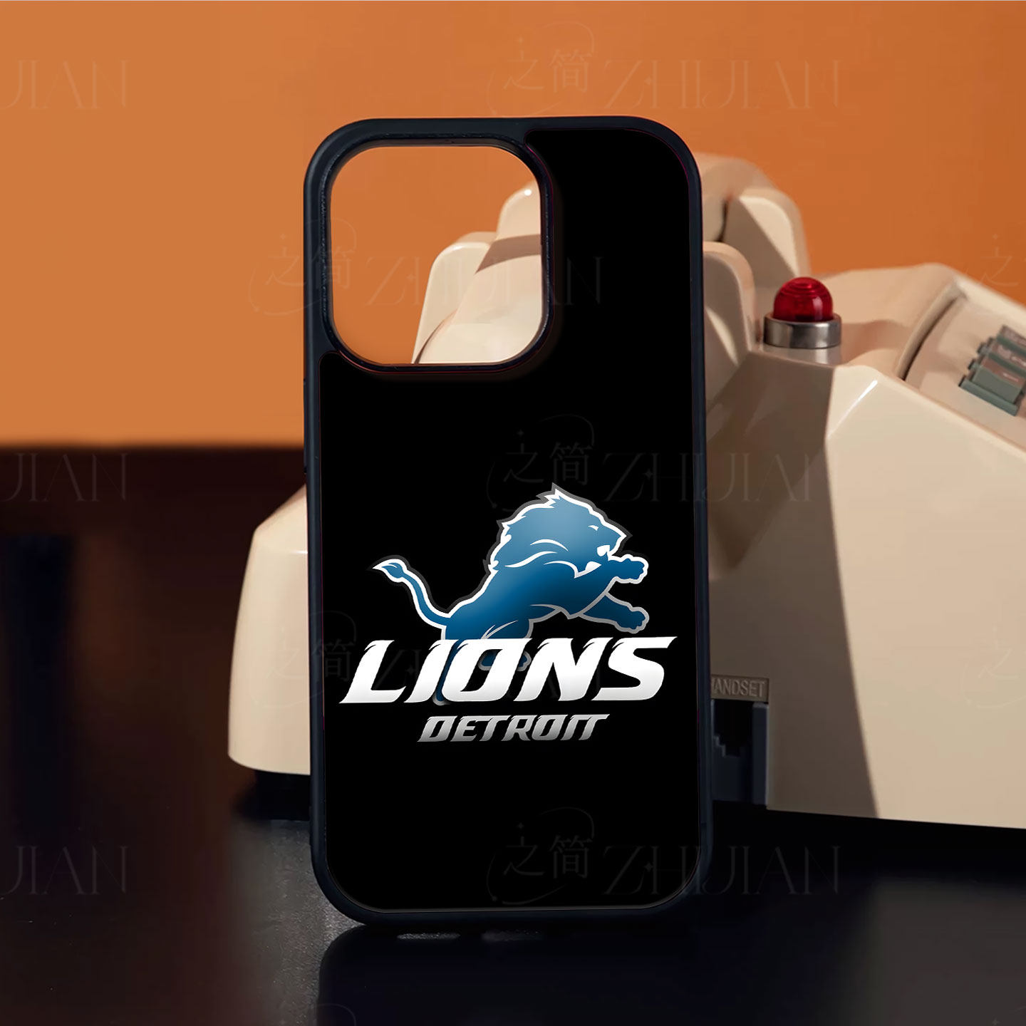 底特律雄狮队磁吸磨砂黑框电镀玻璃手机壳适用苹果iphone17promax华为红米K80PRO荣耀X60GT红米NOTE12PROPLUS
