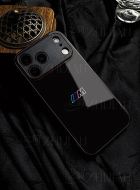 宝马M标磁吸磨砂黑框电镀玻璃手机壳适用苹果iphone17promax华为红米K80至尊版OPPORENO7PROMATE80PROMAXIQOO