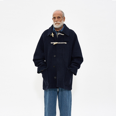 羊毛翻领牛角扣毛呢大衣