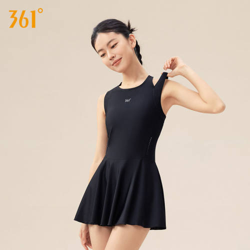361°泳衣女连体平角保守专业竞速游泳馆训练运动泳衣大码显瘦