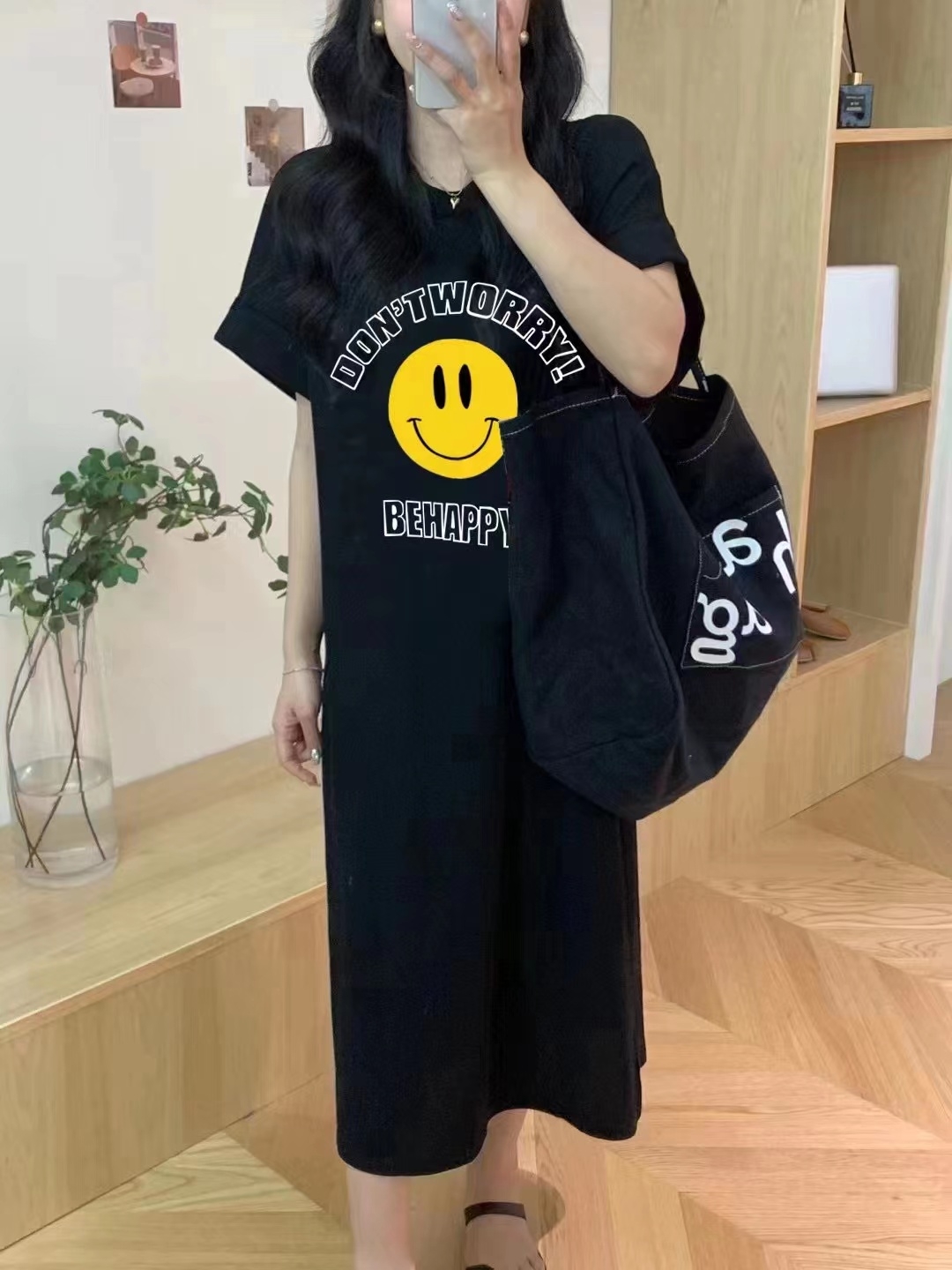 新款夏季圆领飞飞袖T恤裙长款宽松字母印花显瘦连衣裙开叉有口袋