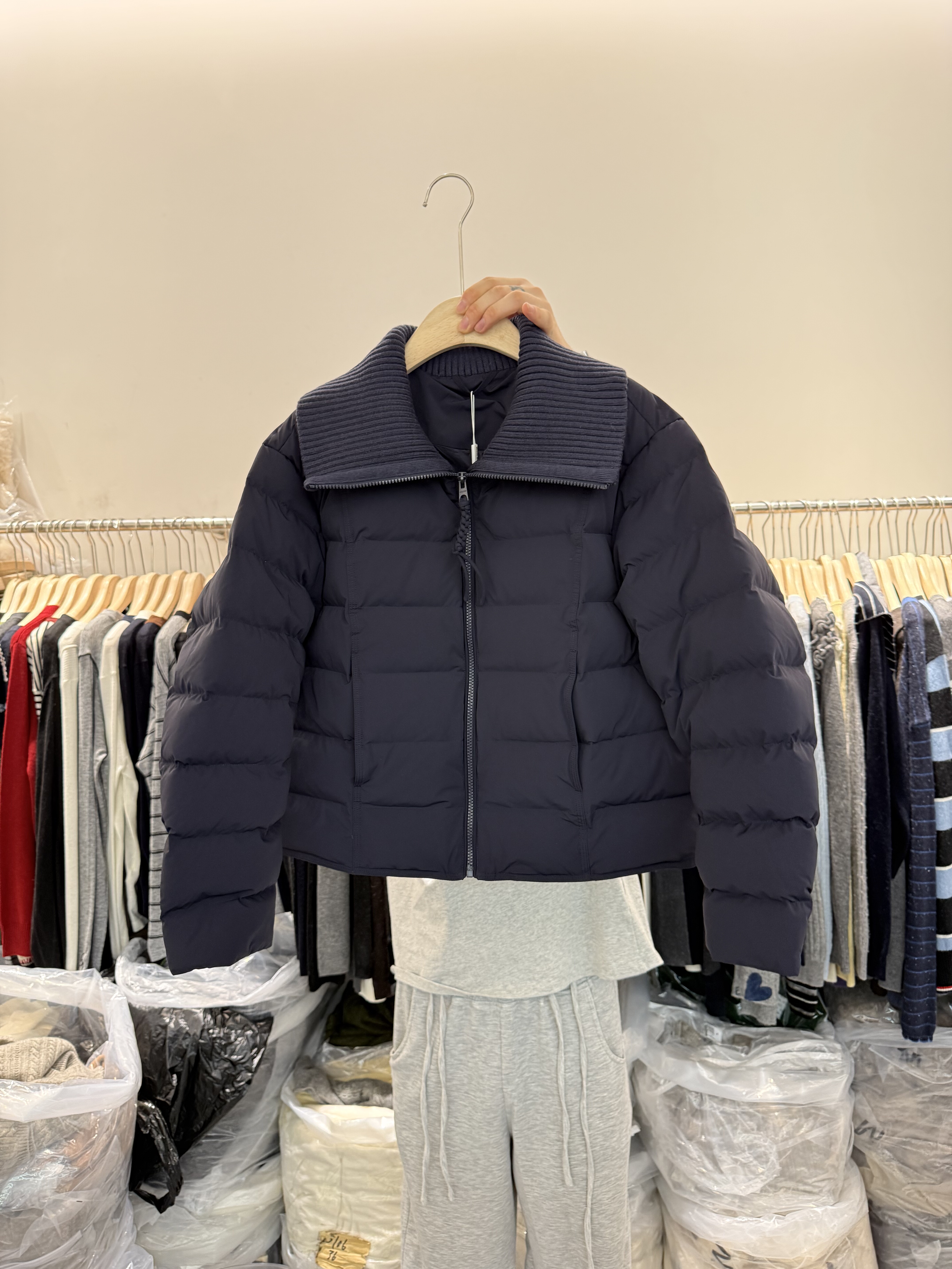 针织大翻领拉链90白鸭绒羽绒服