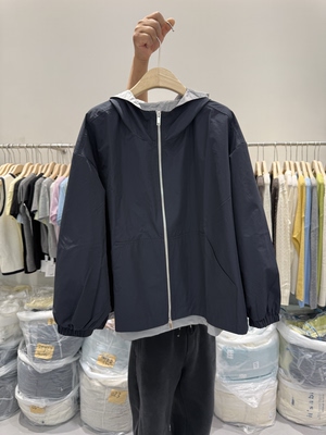 双口袋抽绳冲锋衣夹克外套上衣女