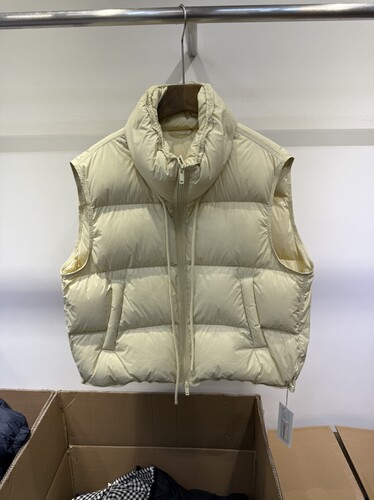 抽绳立领90白鸭绒马甲背心面包