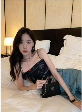 张贝贝ibell弹力网纱艺术油画感吊带女不规则辣妹设计感外穿背心