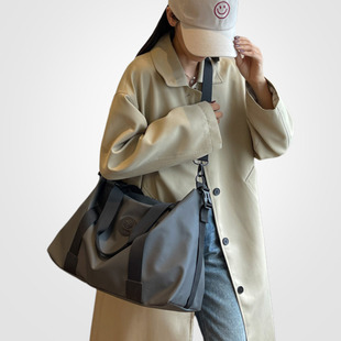 女士高级感健身包男生运动旅行单肩包斜挎包大容量2026新款行李包