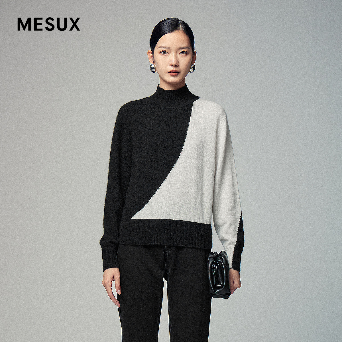 MESUX米岫冬季新品时尚设计山羊绒黑白拼色毛衫女MLWUE416