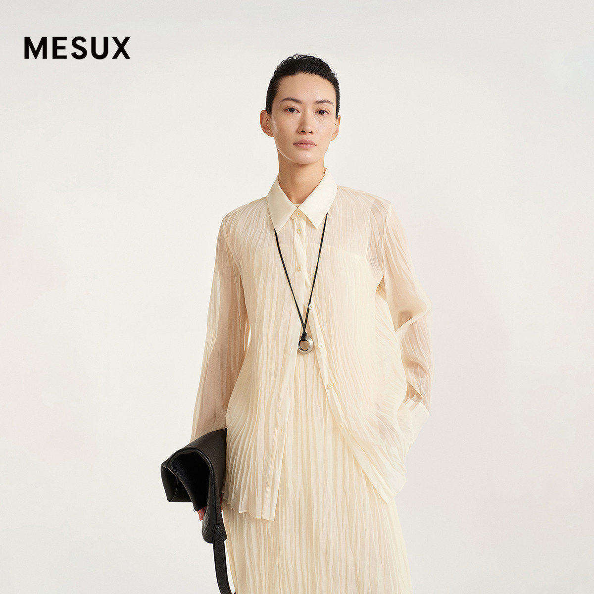 MESUX米岫26秋微光泽感解构风后背拼接格纹压褶衬衫MOMUC403