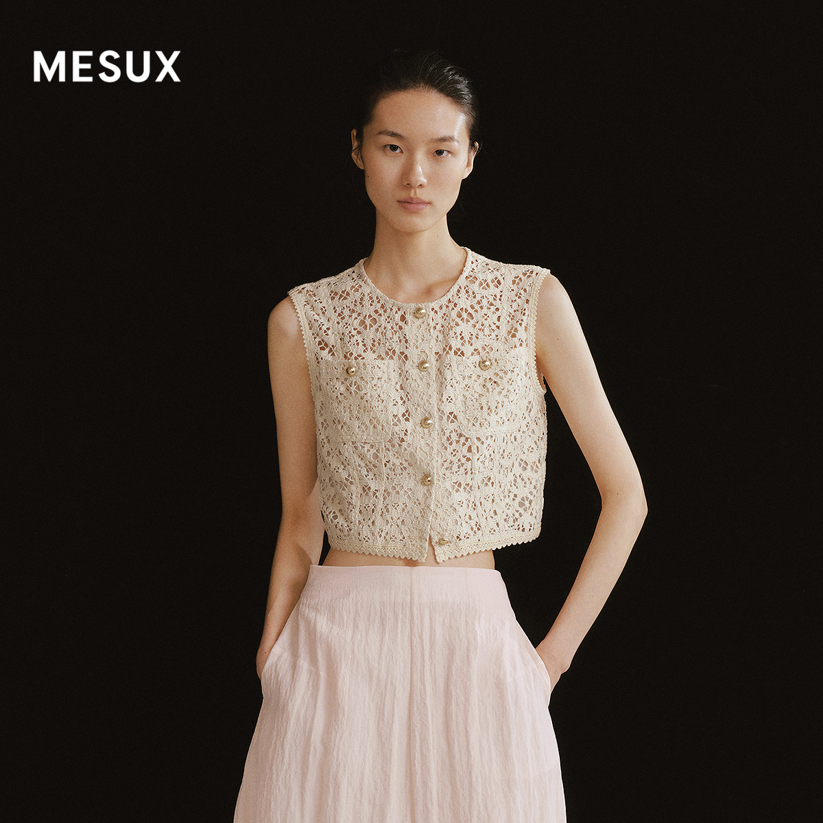 MESUX米岫26夏日本进口蕾丝面料金属扣贴袋短开衫马甲MOMUD212