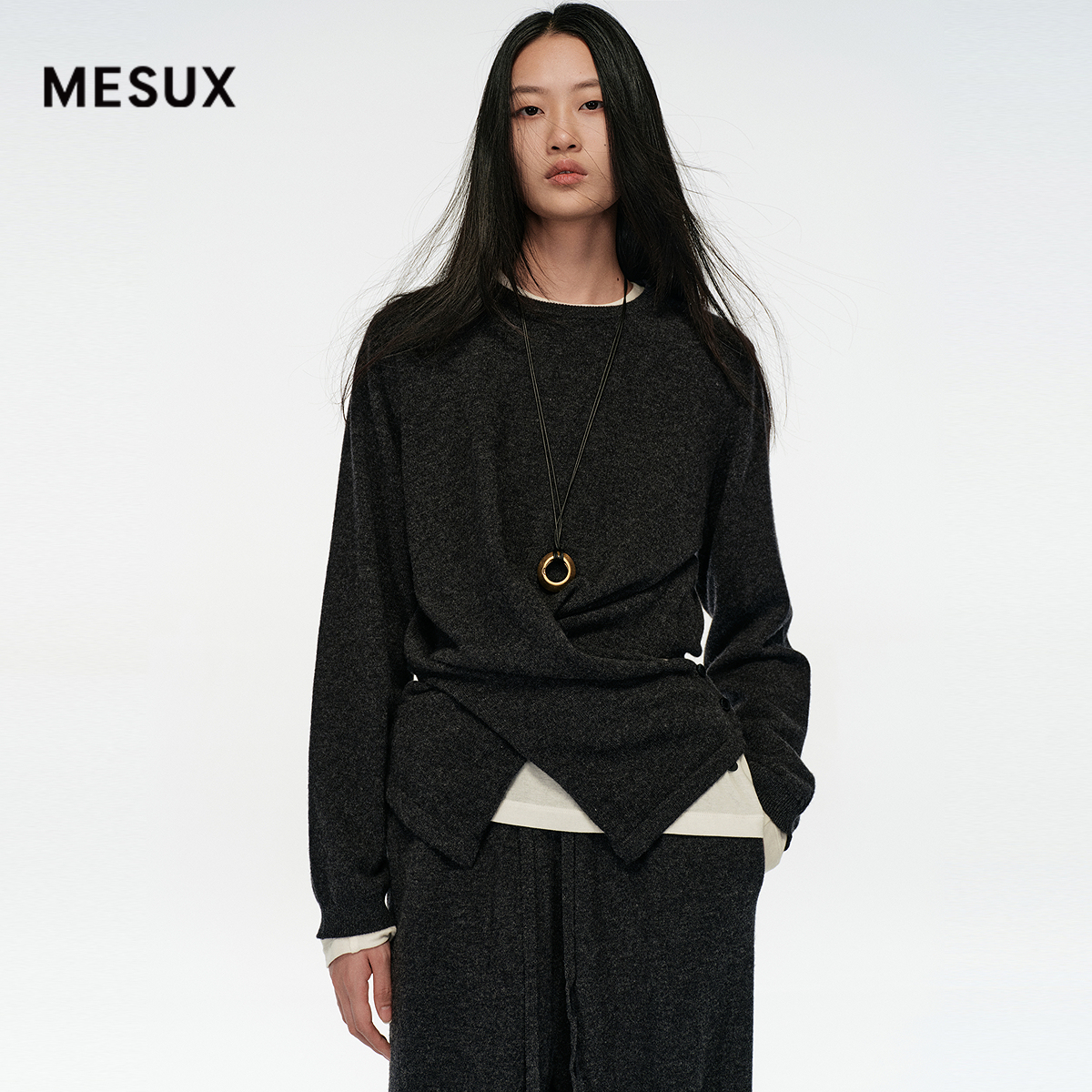 MESUX米岫25冬美丽诺羊毛空气层设计慵懒感圆领针织衫MNWSE407