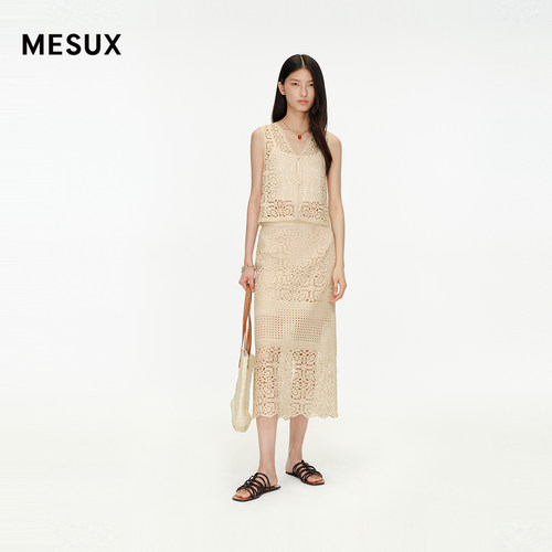 【张淼怡同款】MESUX米岫慵懒假日氛围感镂空蕾丝半身裙MNMUS411