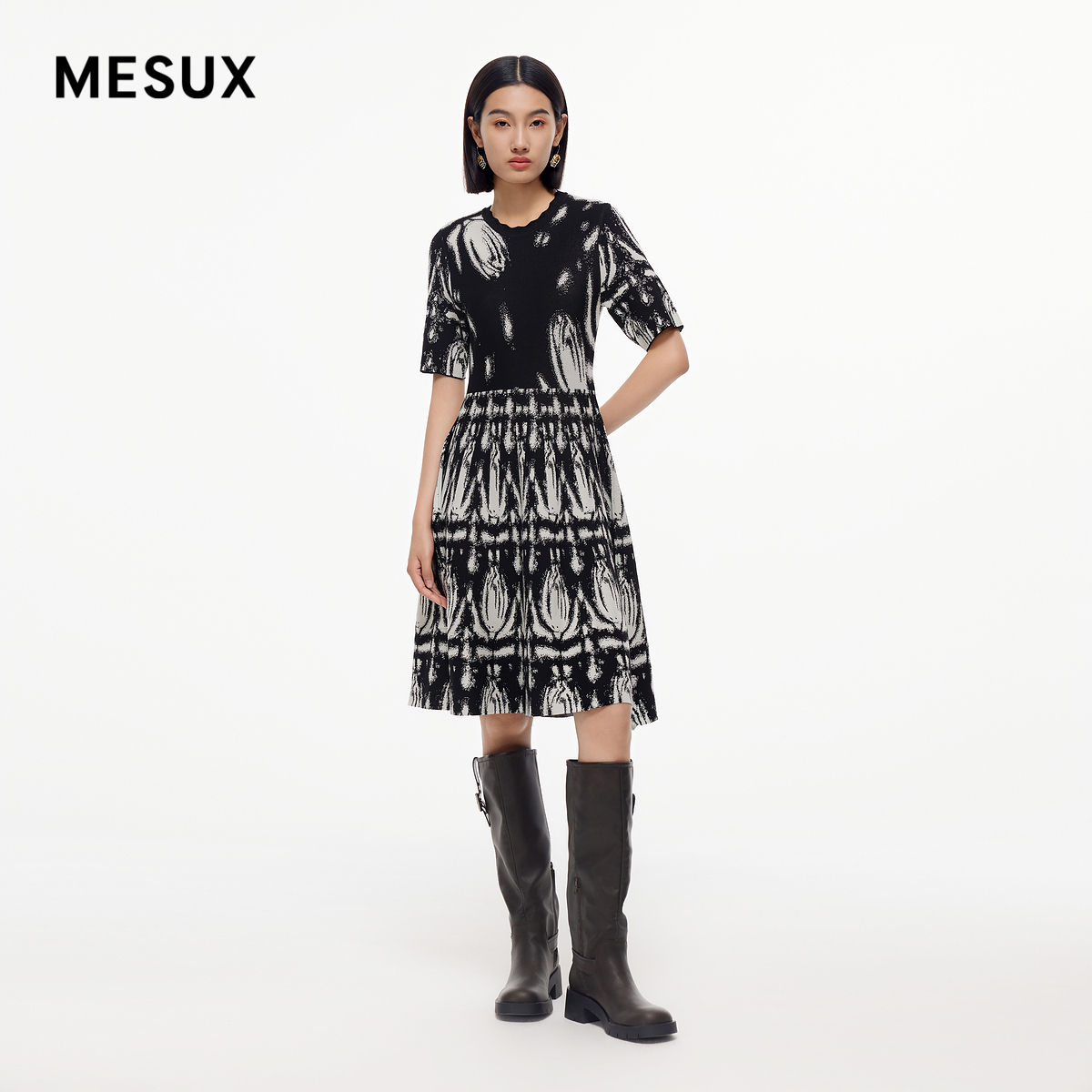 MESUX米岫新品女装花边领中长款提花针织连衣裙MMFUE604