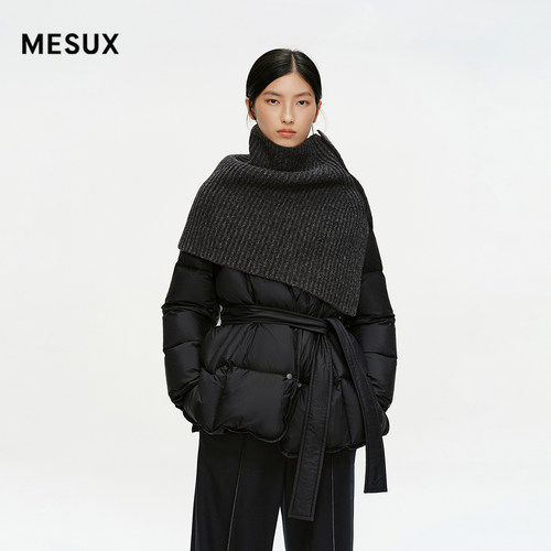 MESUX米岫25冬翠峰绒鸭绒多穿造型可脱卸围巾领羽绒服MNWUL516